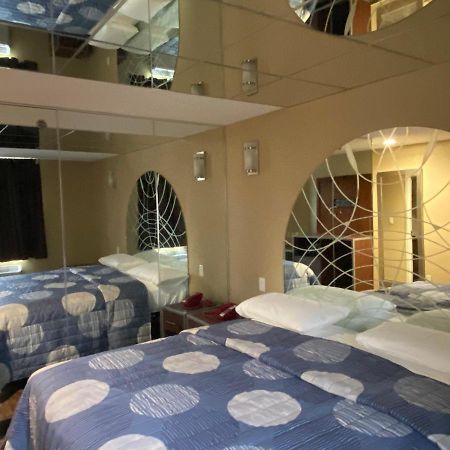 Hotel Jamaica Plaza นิวยอร์ก ภายนอก รูปภาพ